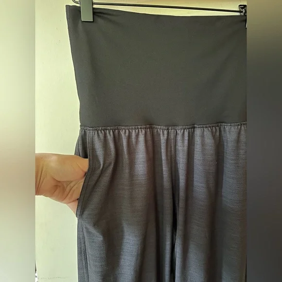 Lululemon Om Pant Commuter Denim Black / Black (Gray/Black) - Picture 11 of 15